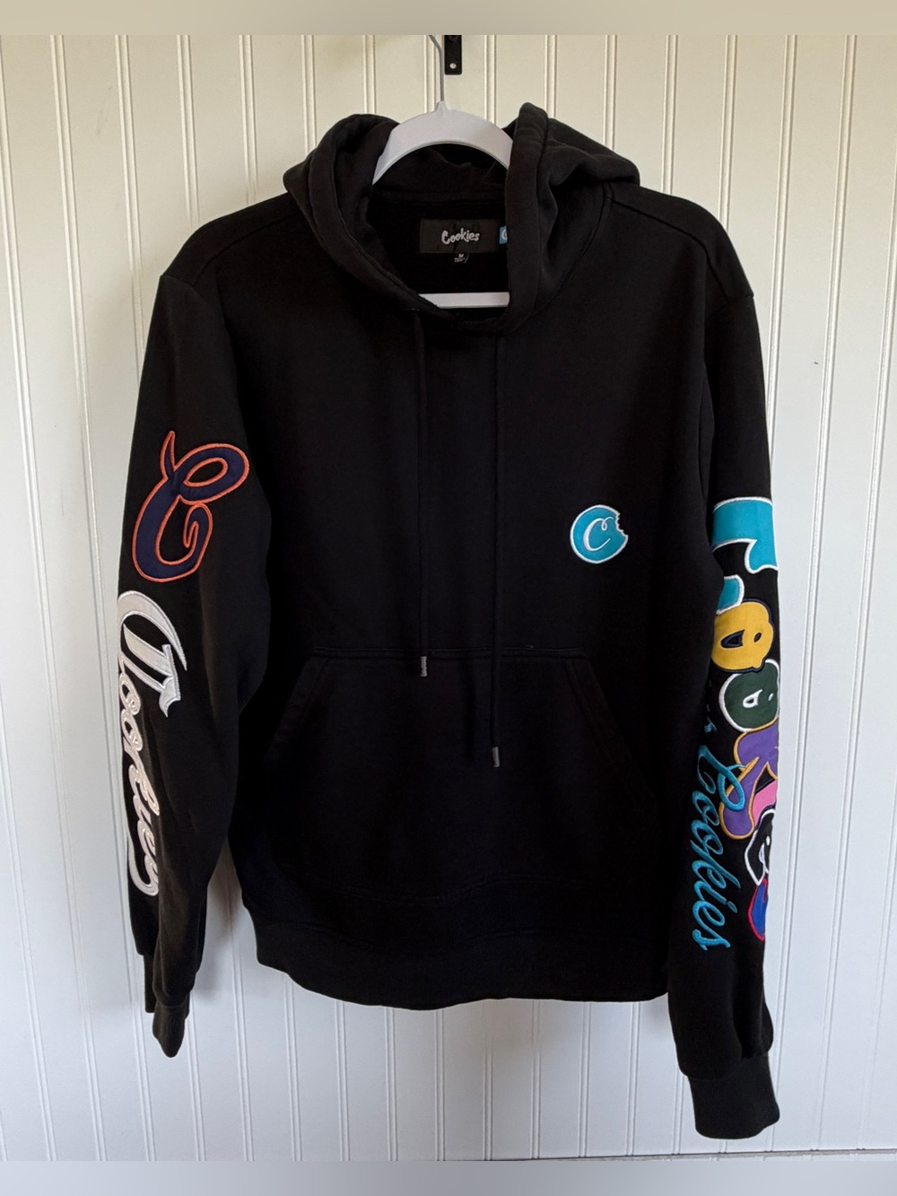 Cookies Hoodie Men’s Medium Black with Multi-Colored Embroidery and Graphics